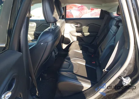 2019 Jeep Cherokee Latitude Plus 4X4 z USA, uszkodzony, nr VIN 1C4PJMLX8KD106896